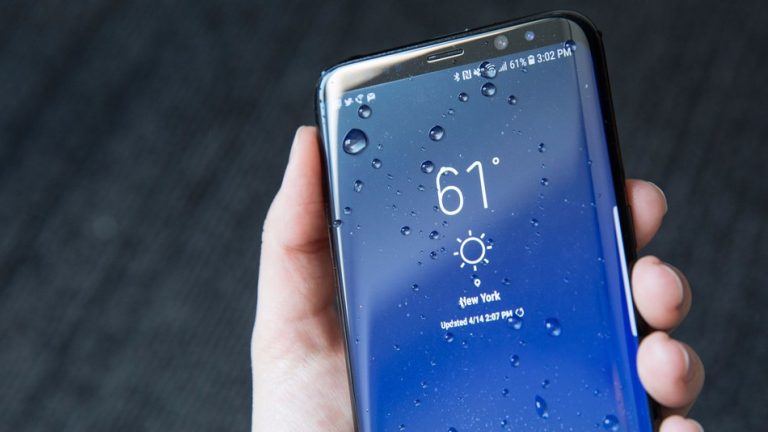 三星Galaxy S8 Plus手机提示探测到水分要如何处理？